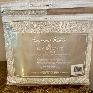 300 Thread Count 100% Cotton 1 Flat 1 Fitted 2 King printed, 2 solid pillowcases